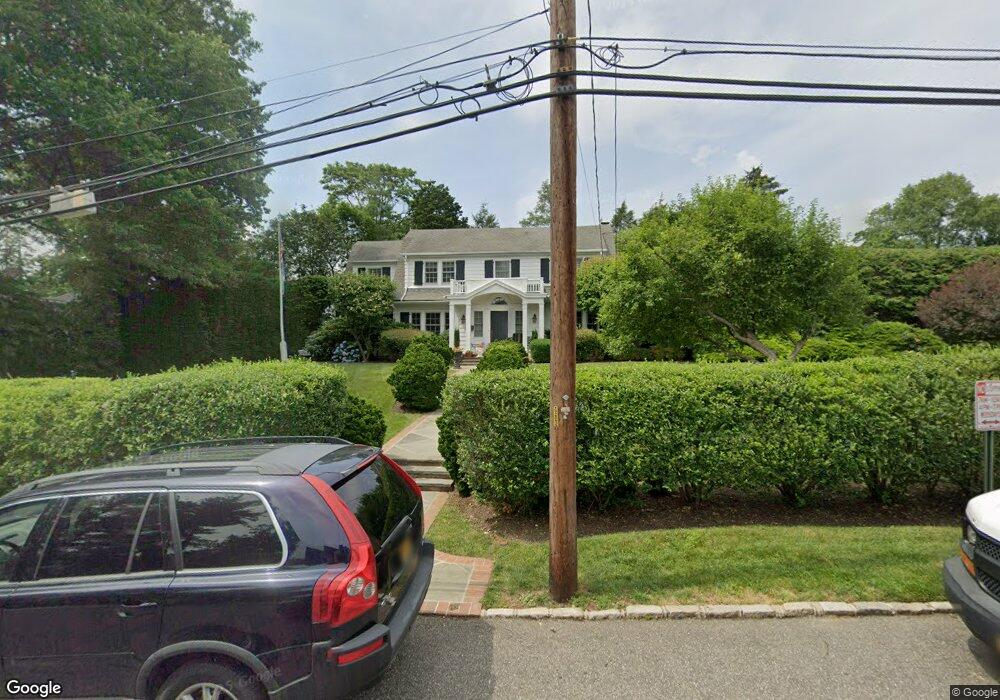 39 Colonial Dr, Manhasset, NY 11030 - photo 1