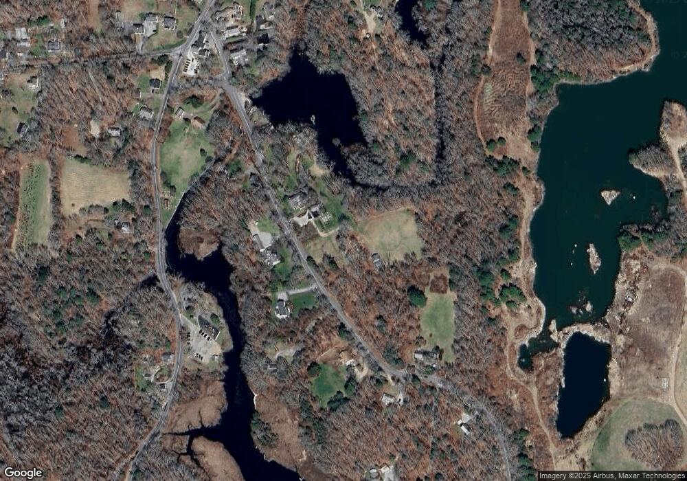 847 Rock Odundee Rd, Dartmouth, MA 02748 - photo 1