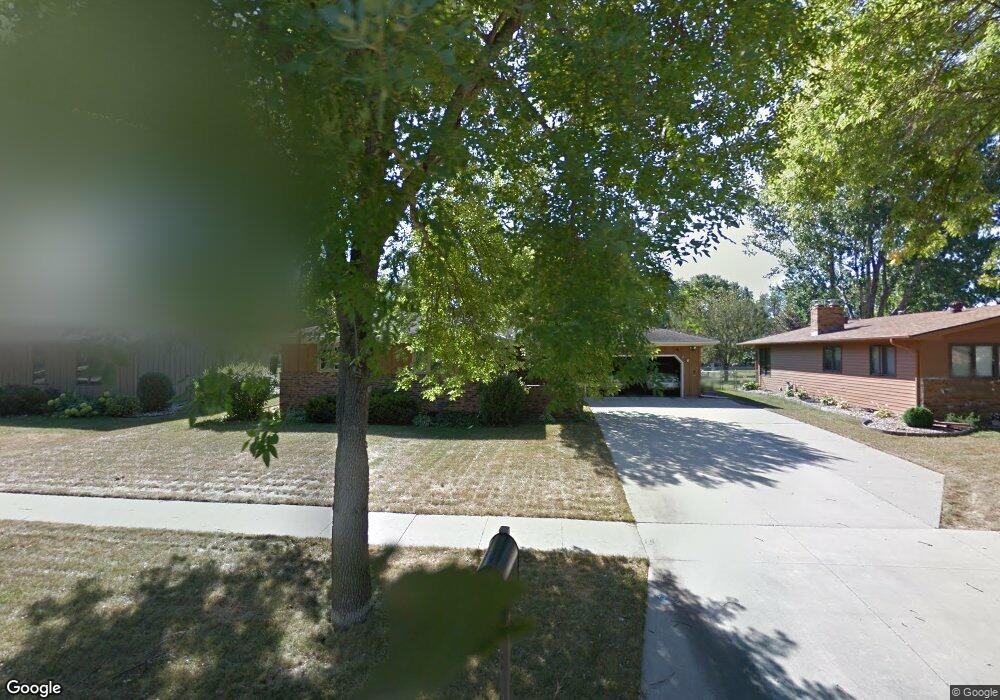 2565 Willow Rd N, Fargo, ND 58102 - photo 1