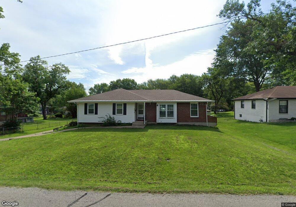 5619 Halsey St, Shawnee, KS 66216 - photo 1