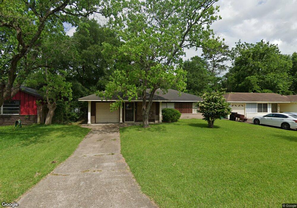 10318 Envoy St, Houston, TX 77016 - photo 1