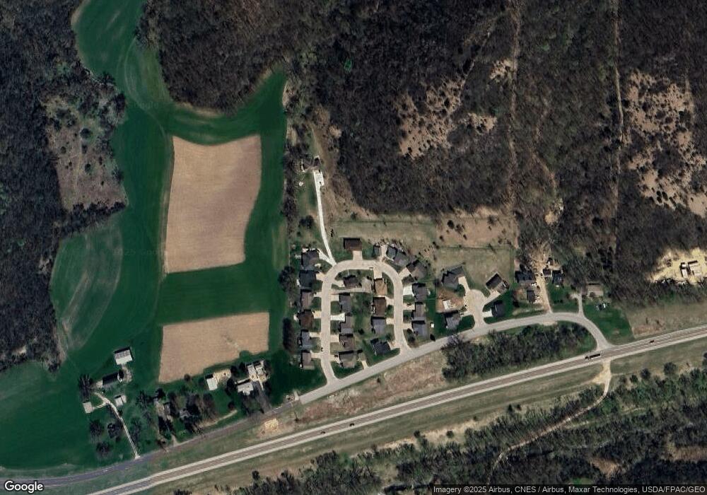 130 Bluffview Dr, Winona, MN 55987 - photo 1