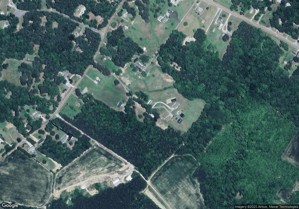 5461 Cedar Creek Ln, Gloucester, VA 23061 - photo 1