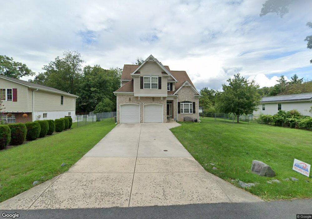 8704 Lindendale Dr, Laurel, MD 20707 - photo 1