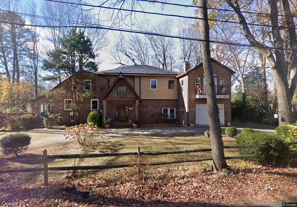 2301 Forest Glen Rd, Silver Spring, MD 20910 - photo 1