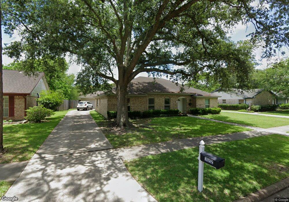 322 Dawn Hill Dr, Friendswood, TX 77546 - photo 1