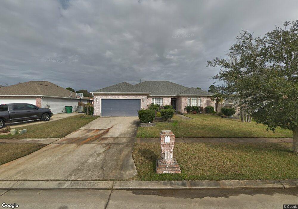 1112 Zachary Dr, Slidell, LA 70461 - photo 1