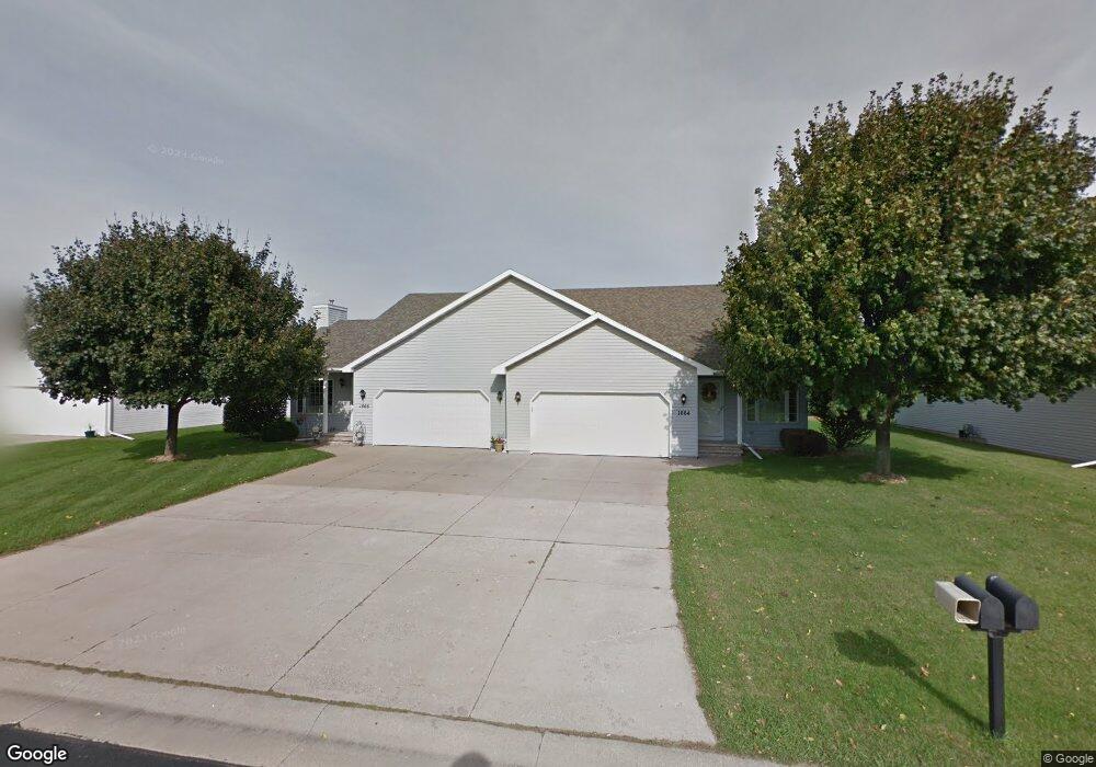 1664 W Greenlawn Ln, Appleton, WI 54914 - photo 1