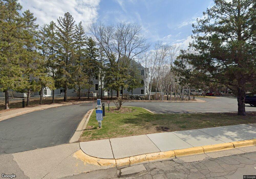 603 Lake St unit 103, Excelsior, MN 55331 - photo 1