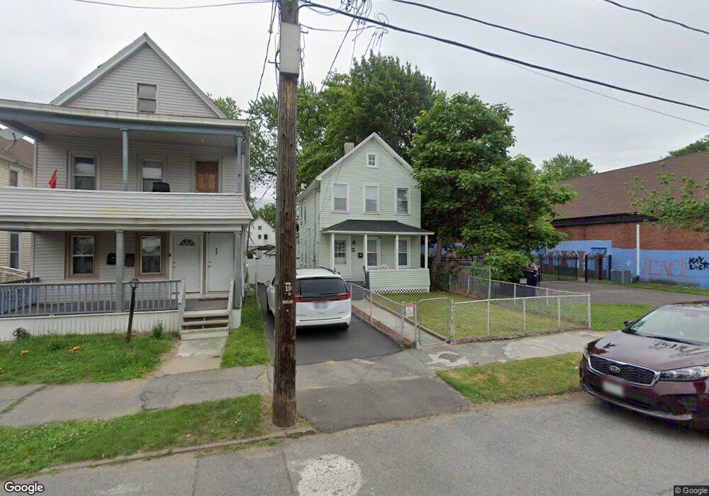 909 Emmett St, Schenectady, NY 12307 - photo 1