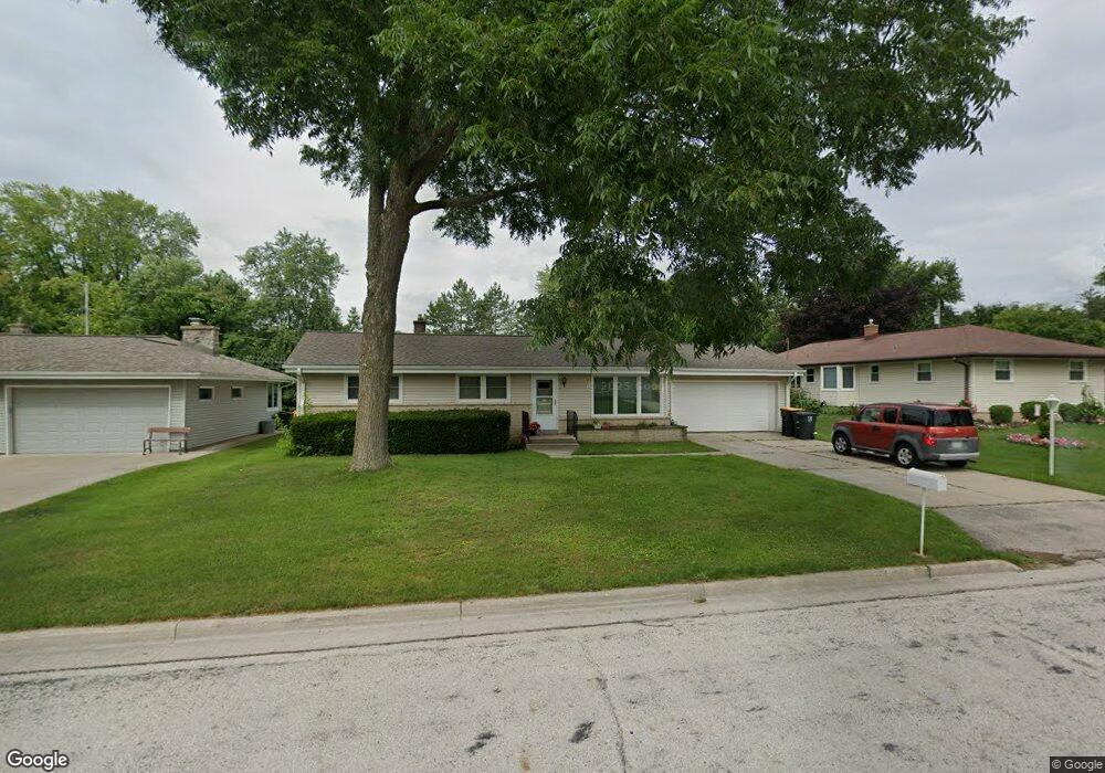1065 N 120th St, Milwaukee, WI 53226 - photo 1