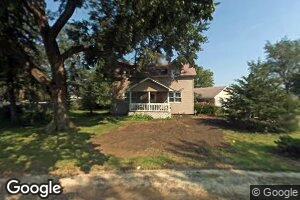 605 E Walnut St, Quasqueton, IA 52326