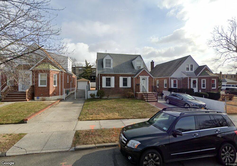 4563 192nd St unit 2nd Fl, Flushing, NY 11358 - photo 1