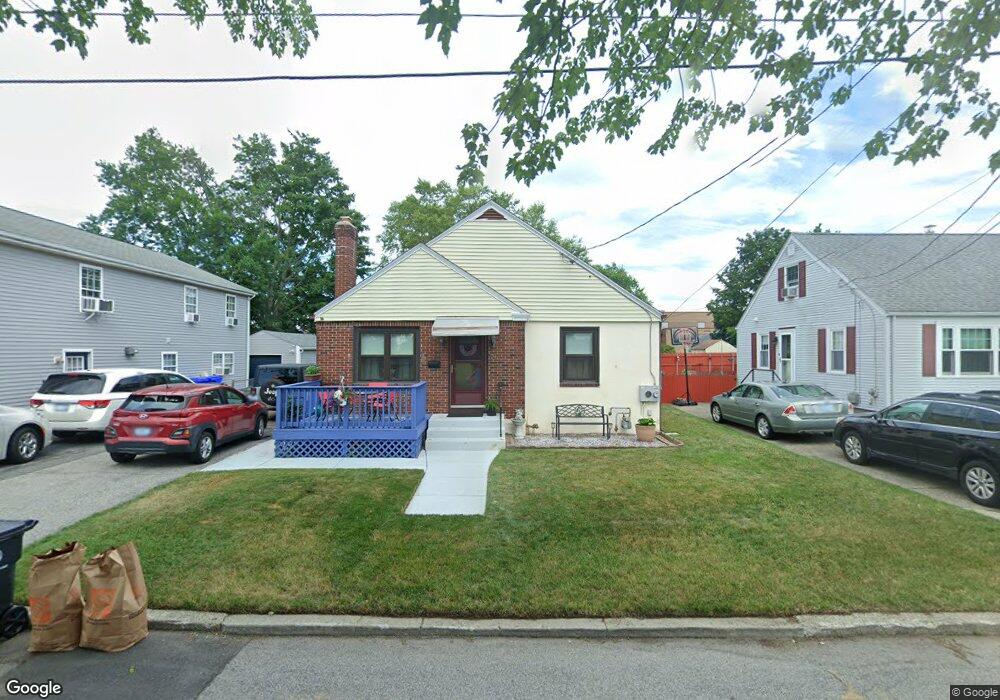 24 Mcaloon St, Pawtucket, RI 02861 - photo 1