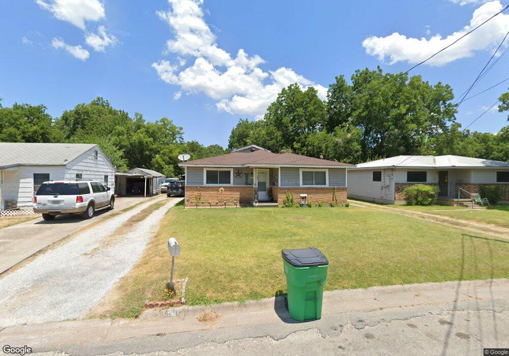 1411 Olive St, Gainesville, TX 76240 - photo 1