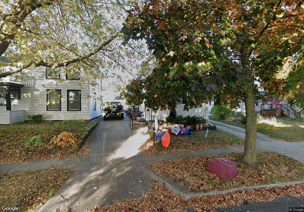 518 N 4th St, Manitowoc, WI 54220 - photo 1