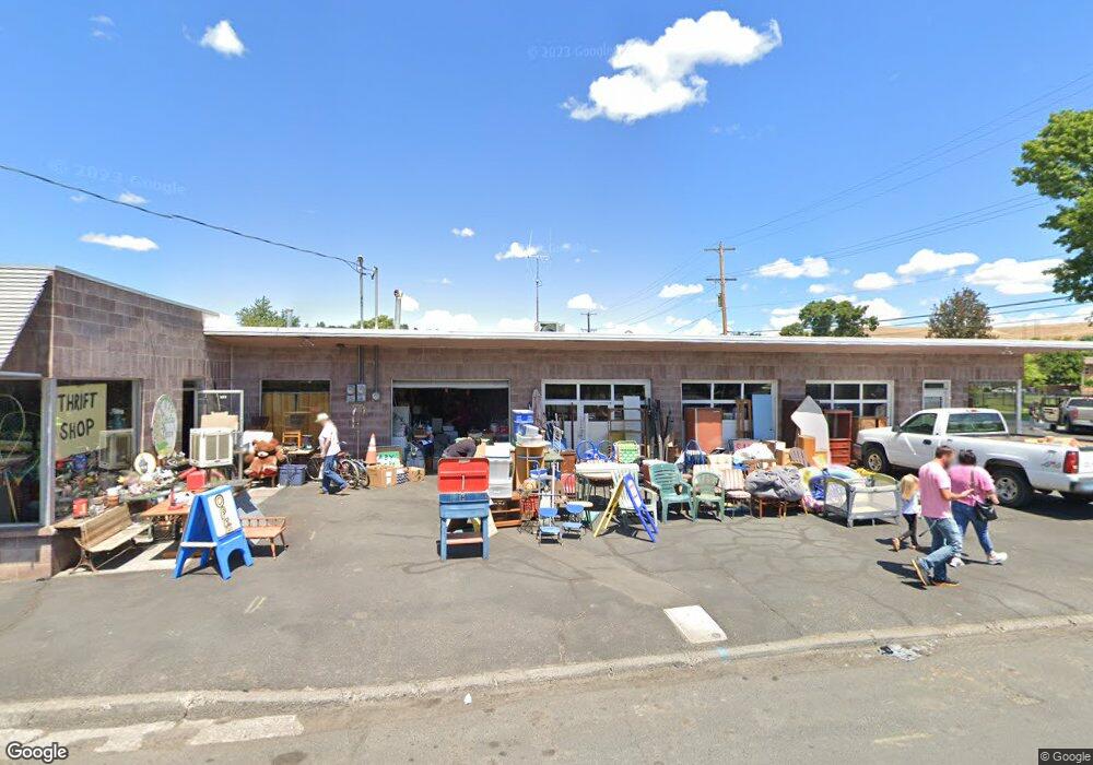 633 SE Emigrant Ave, Pendleton, OR 97801 - photo 1