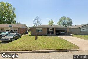 9158 E Latimer Ct, Tulsa, OK 74115