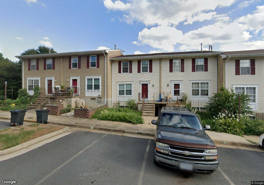 9483 Linden Leaf Ct, Fairfax, VA 22031 - photo 1