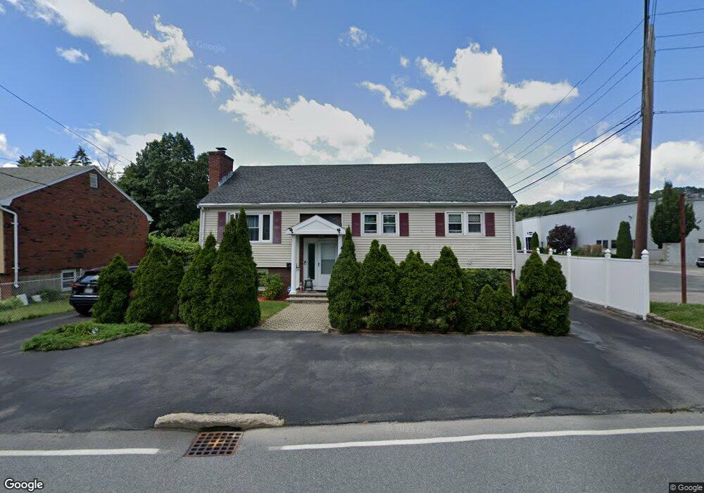 22 Holton St, Winchester, MA 01890 - photo 1