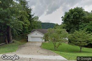 302 Hickory Rd, Glasgow, WV 25086