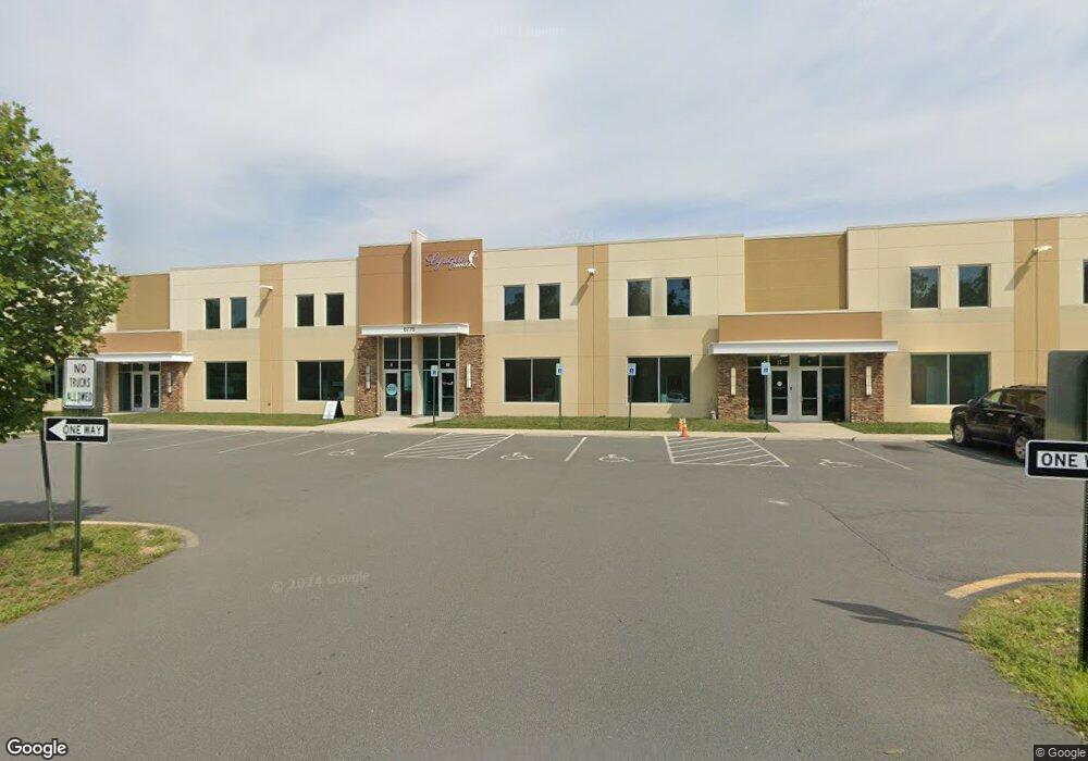 6775 Kennedy Rd unit 8/9, Nokesville, VA 20181 - photo 1