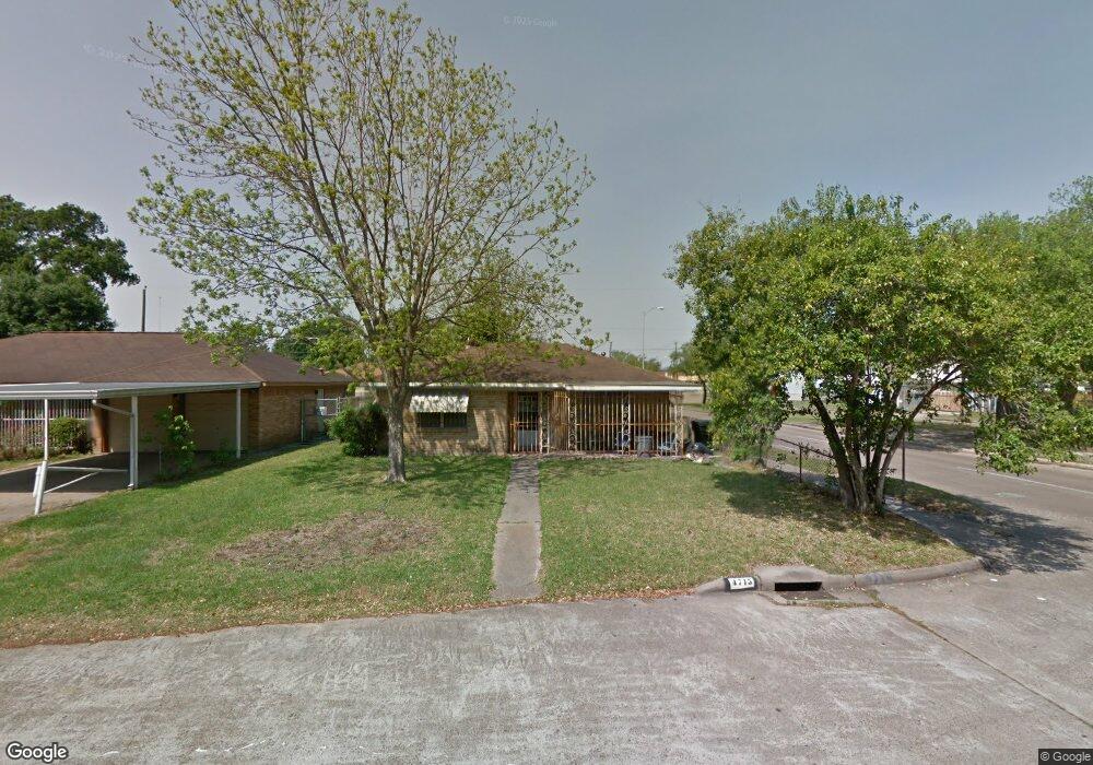 4715 Cetti St, Houston, TX 77009 - photo 1