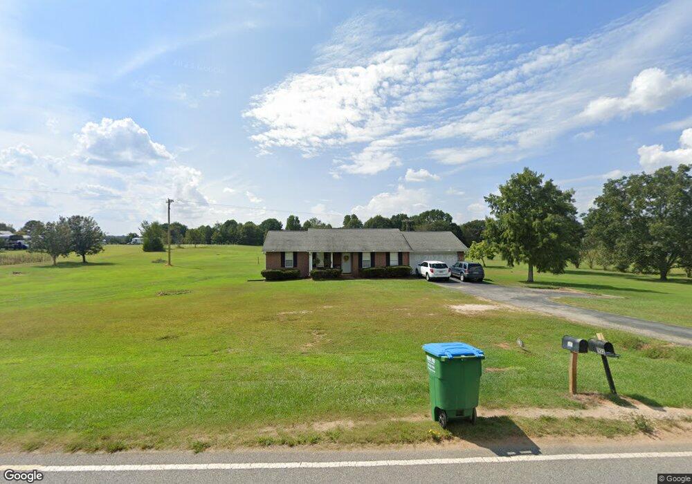 1917 Clay Brown Rd, Hartwell, GA 30643 - photo 1