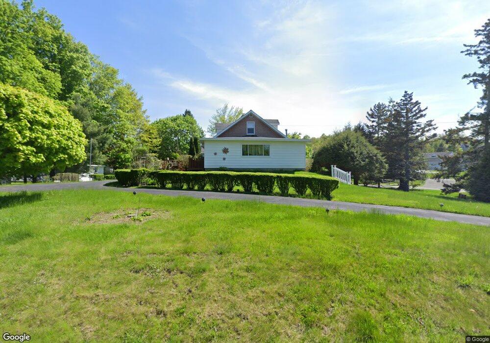 31 Willow Ln, Wynantskill, NY 12198 - photo 1