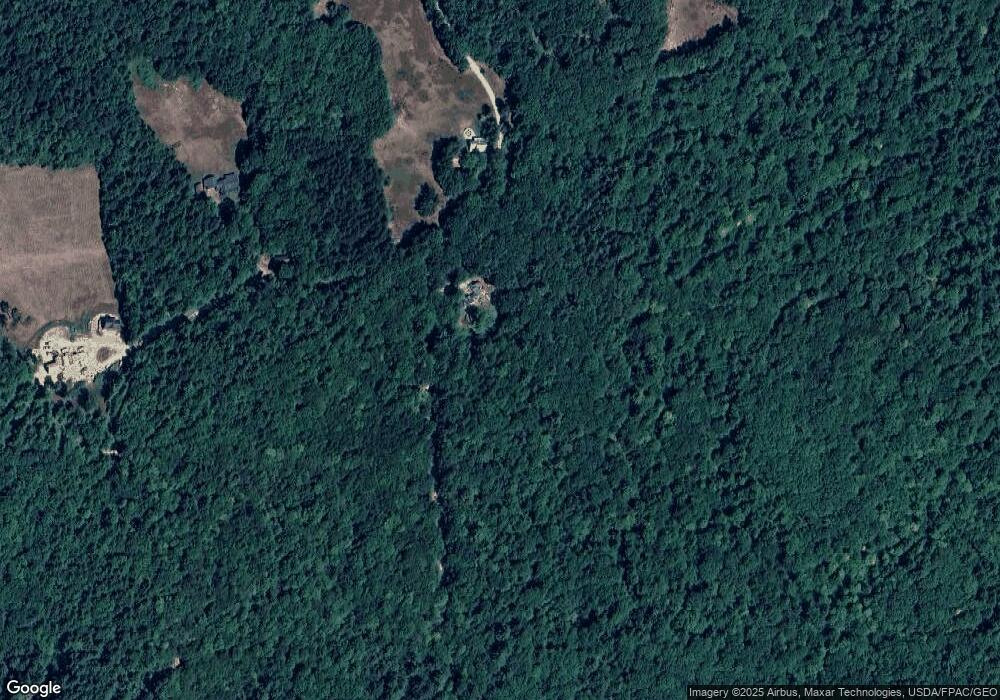 211 Leavitt Rd, Conway, NH 03818 - photo 1