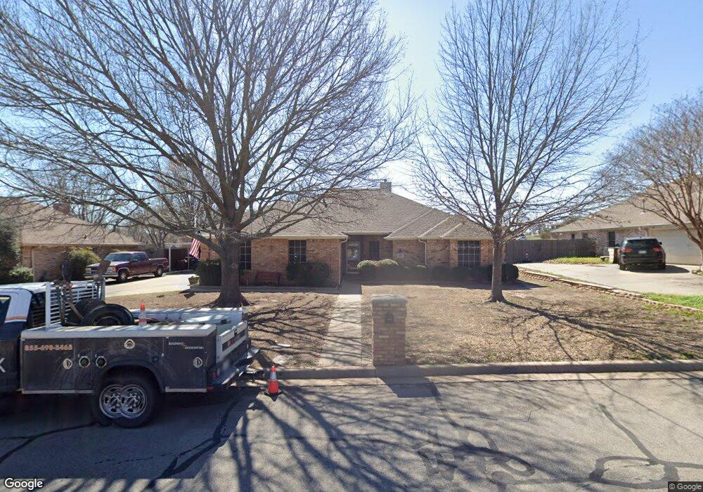 912 Overton Dr, Weatherford, TX 76086 - photo 1