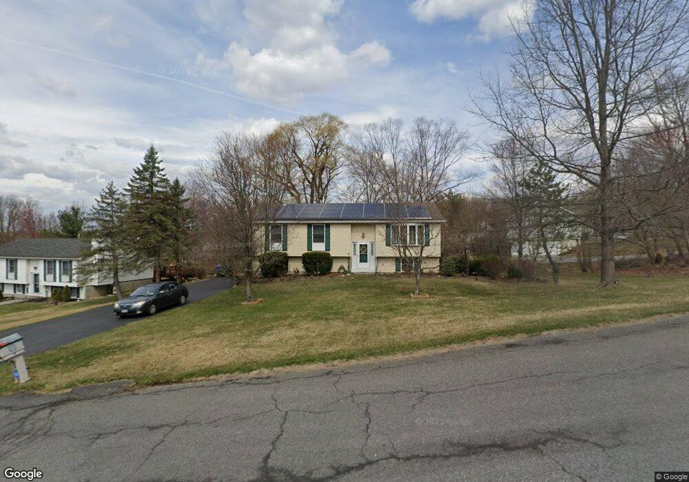 19 Maplewood Dr, Middletown, NY 10940 - photo 1