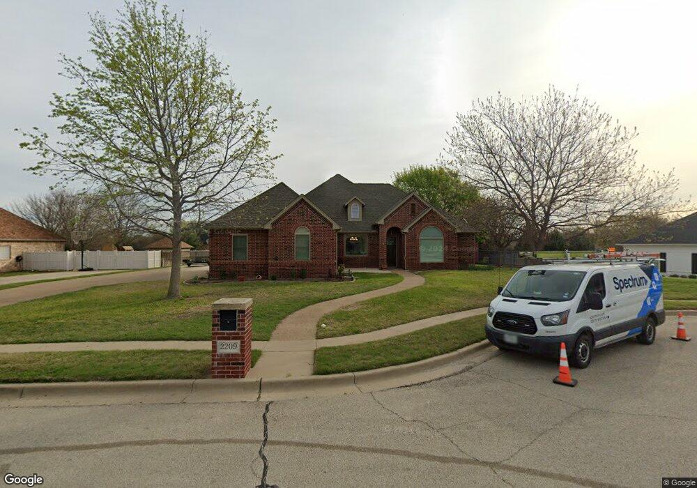 2209 Riverwood Dr, Weatherford, TX 76087 - photo 1