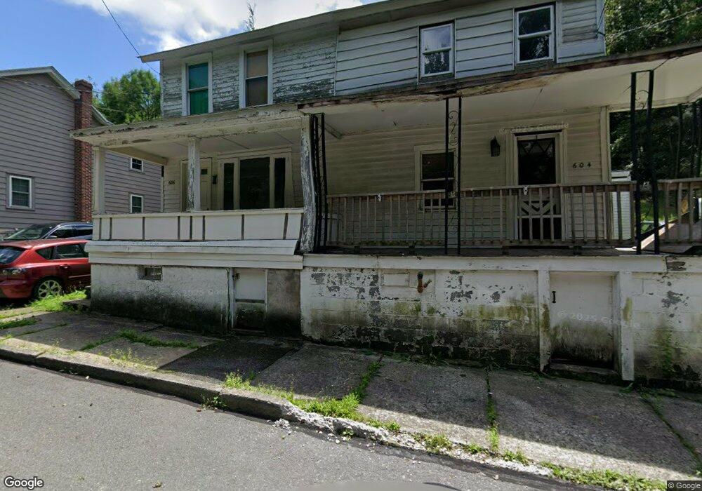 606 E Front St, Lansford, PA 18232 - photo 1