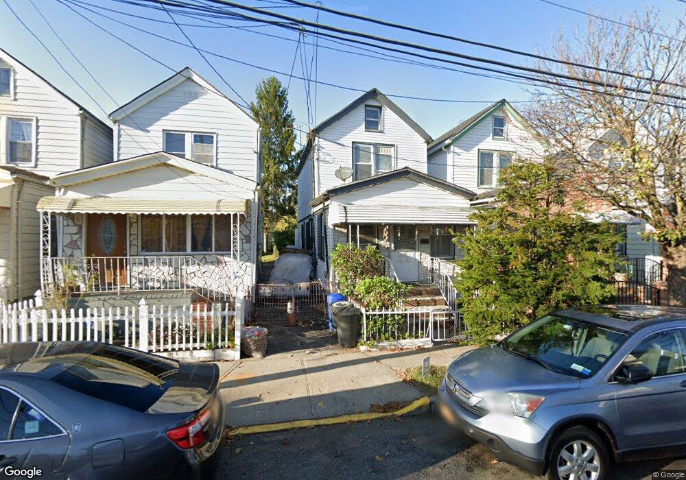 150-83 116th Dr, Jamaica, NY 11434 - photo 1