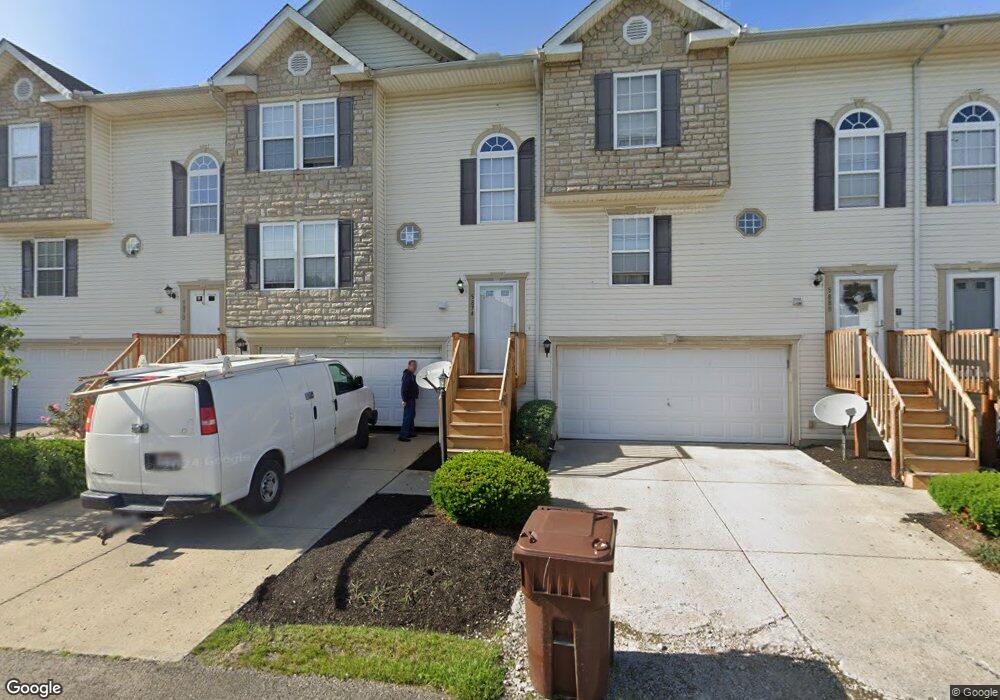 5874 Abernathy Ln unit 15D, Columbus, OH 43232 - photo 1