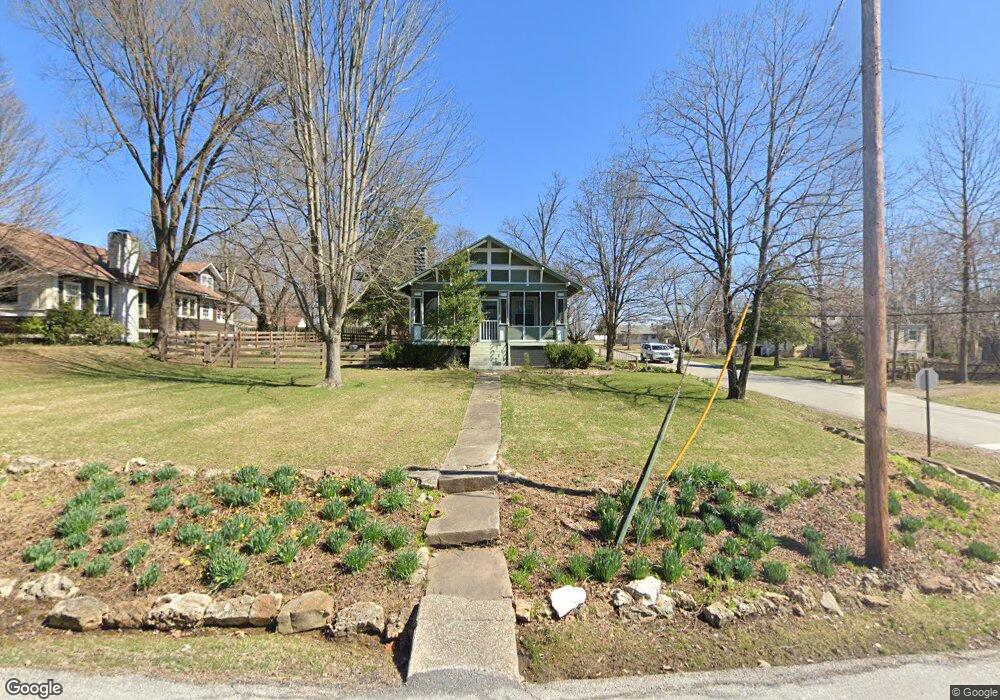 602 Maple Ln, New Albany, IN 47150 - photo 1