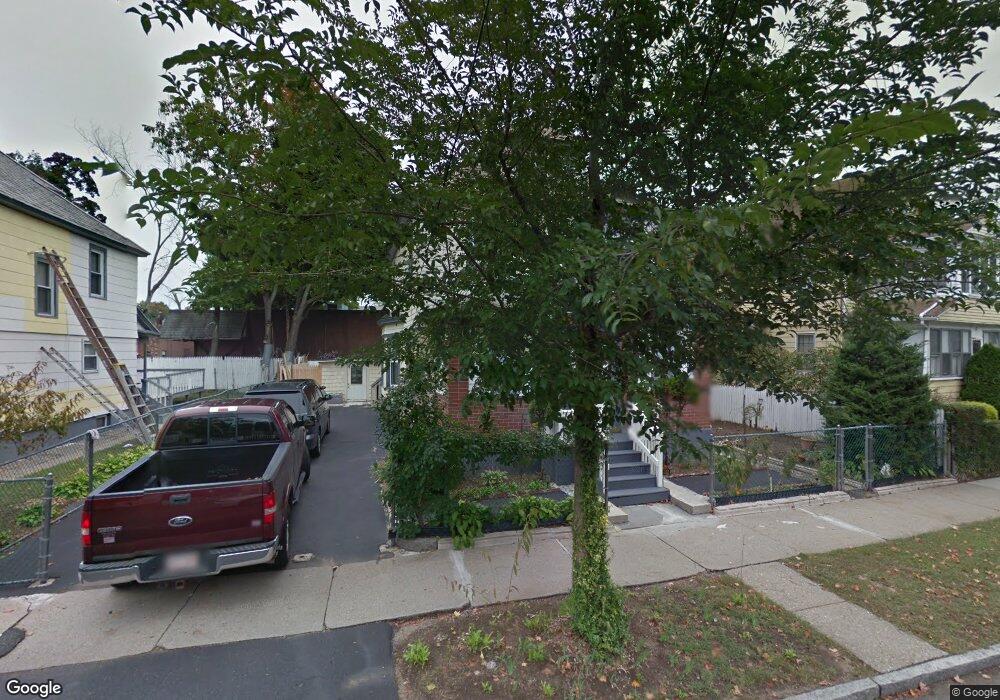 19 Palm St, Springfield, MA 01108 - photo 1