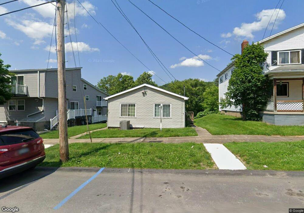 181 Sherman Ave, Vandergrift, PA 15690 - photo 1