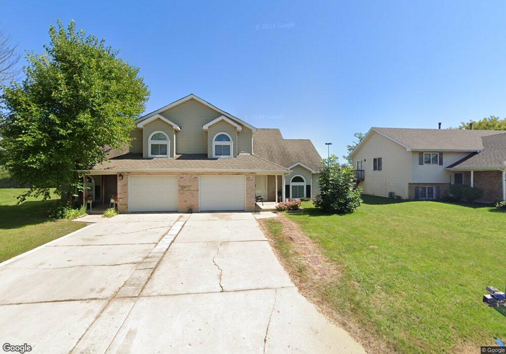 976 Crestville Ct unit 82, Gurnee, IL 60031 - photo 1