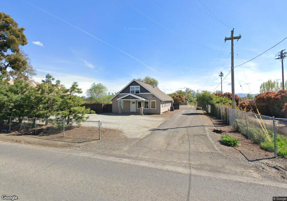 5196 Upton Rd, Central Point, OR 97502 - photo 1