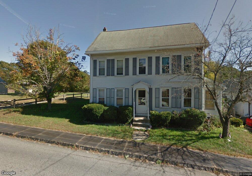 46 Washington St, Seabrook, NH 03874 - photo 1