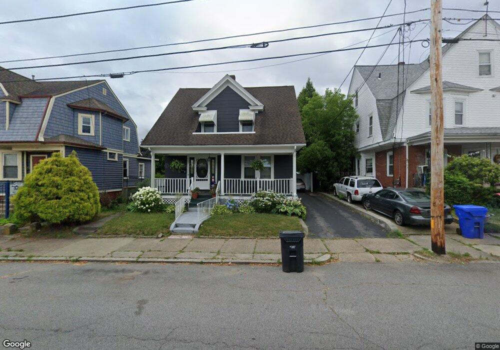 125 Beechwood Ave, Pawtucket, RI 02860 - photo 1