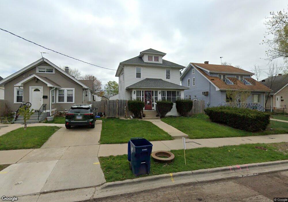 611 N Butrick St, Waukegan, IL 60085 - photo 1