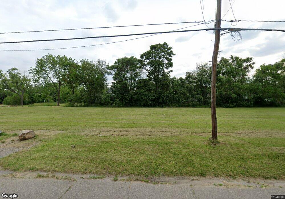 1613 Belle Ave, Flint, MI 48506 - photo 1