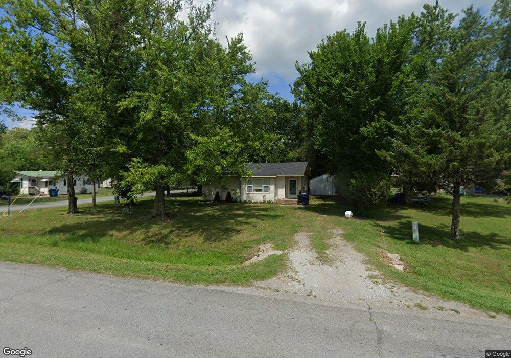 620 W Main St, Gentry, AR 72734 - photo 1
