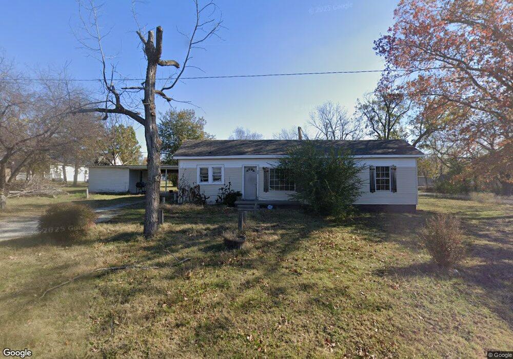 308 S 11th St, Henryetta, OK 74437 - photo 1