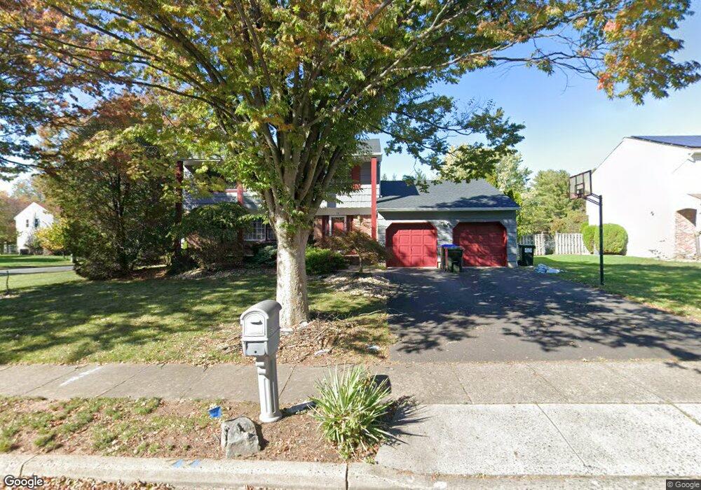 18 Aspen Cir, Edison, NJ 08820 - photo 1