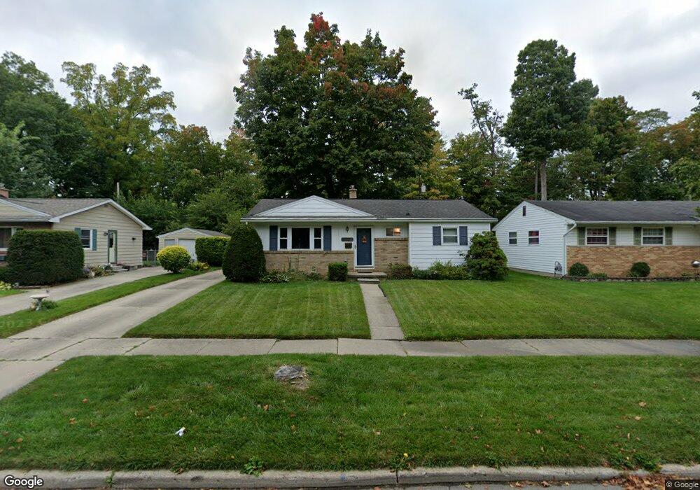 2726 S Deerfield Ave, Lansing, MI 48911 - photo 1