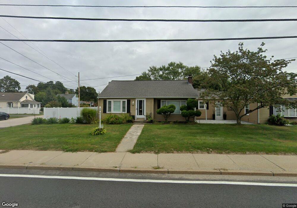 840 Warwick Ave, Warwick, RI 02888 - photo 1